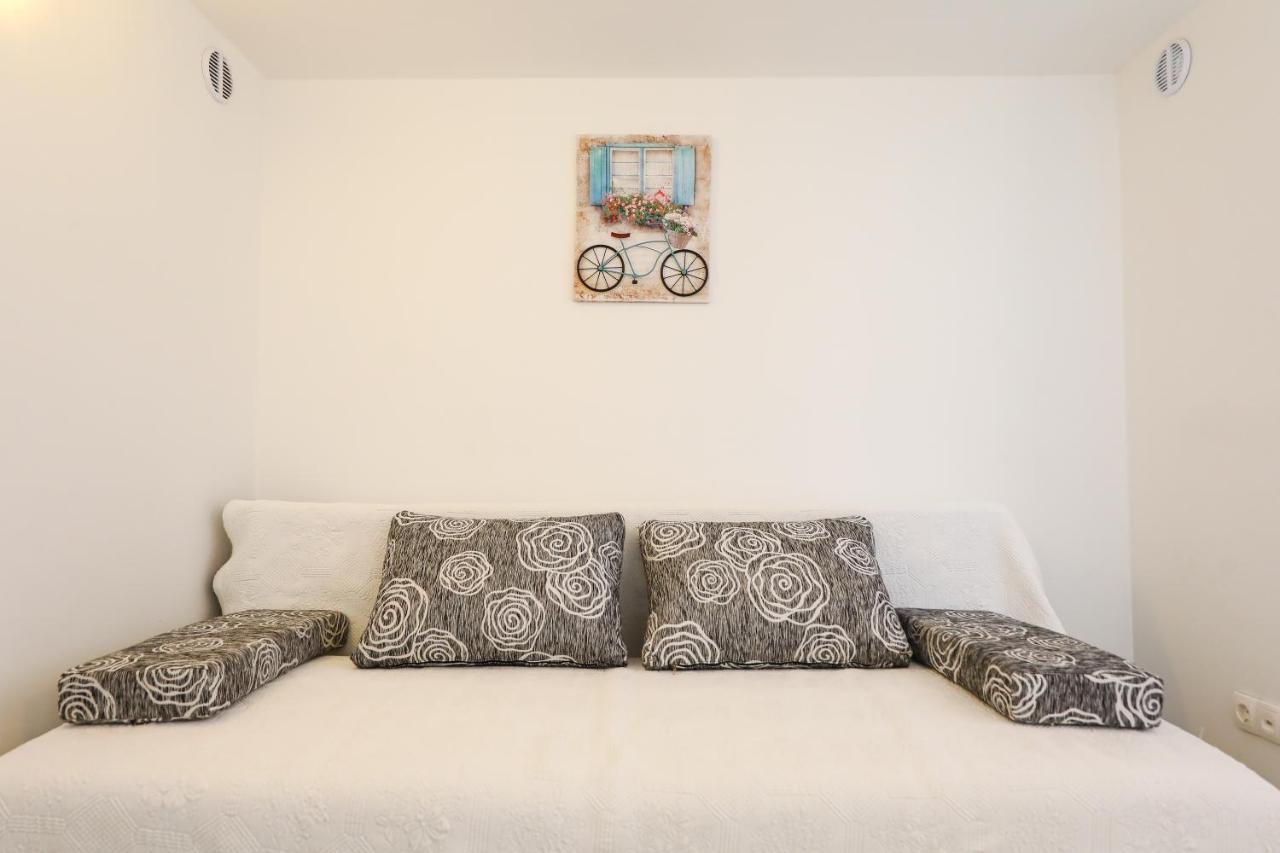 Holiday Home Ana Poljana  Экстерьер фото