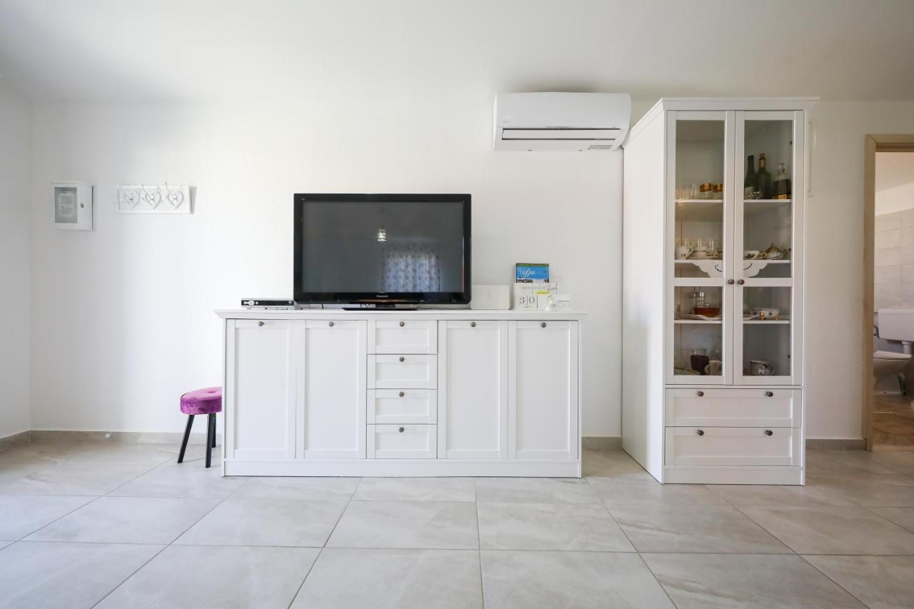 Holiday Home Ana Poljana  Экстерьер фото