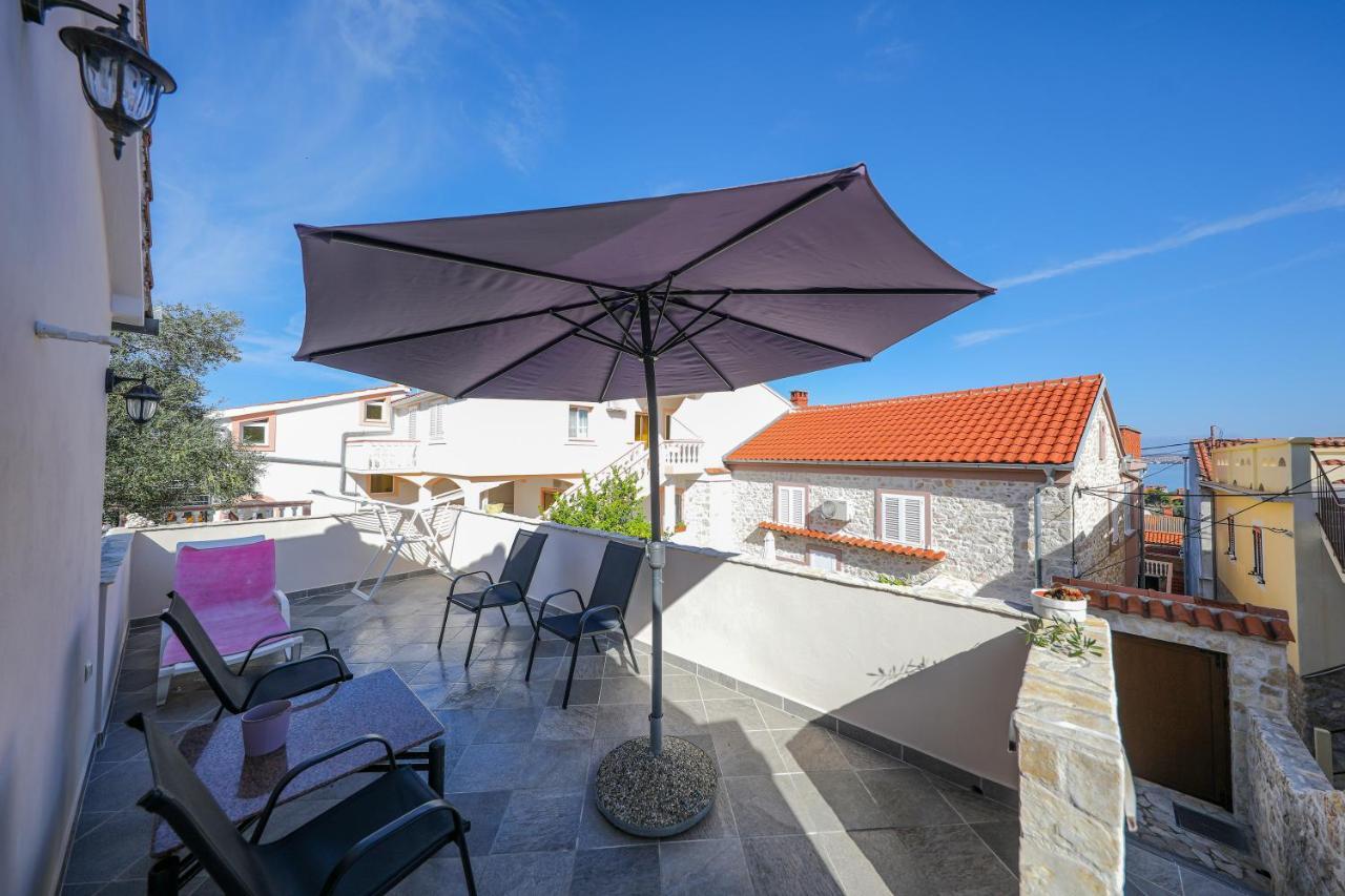 Holiday Home Ana Poljana  Экстерьер фото